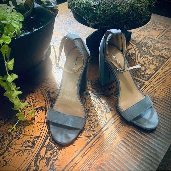 $5 Bundled W/ Any Item, Any Price — Send Offer - Picture 2 of 5